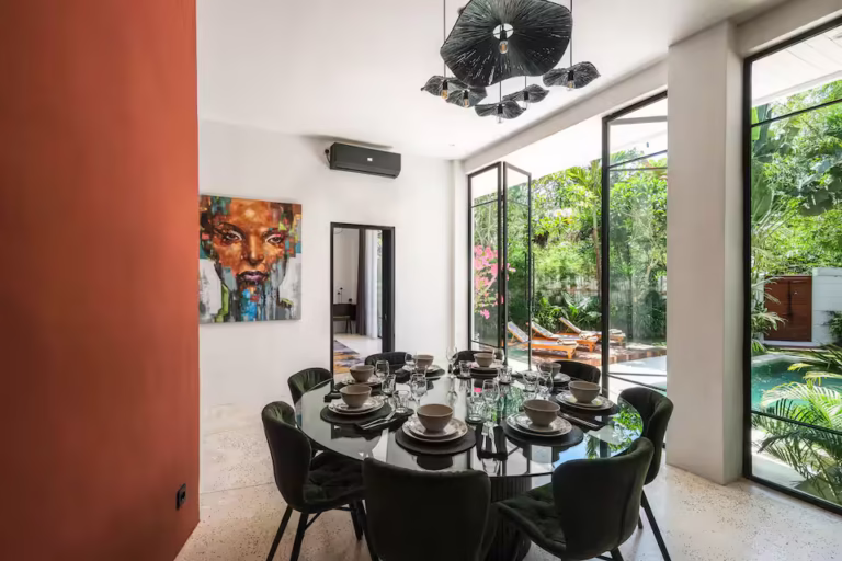 bdccd8f3-4c6b-49e1-b3c8-683c518bf60f